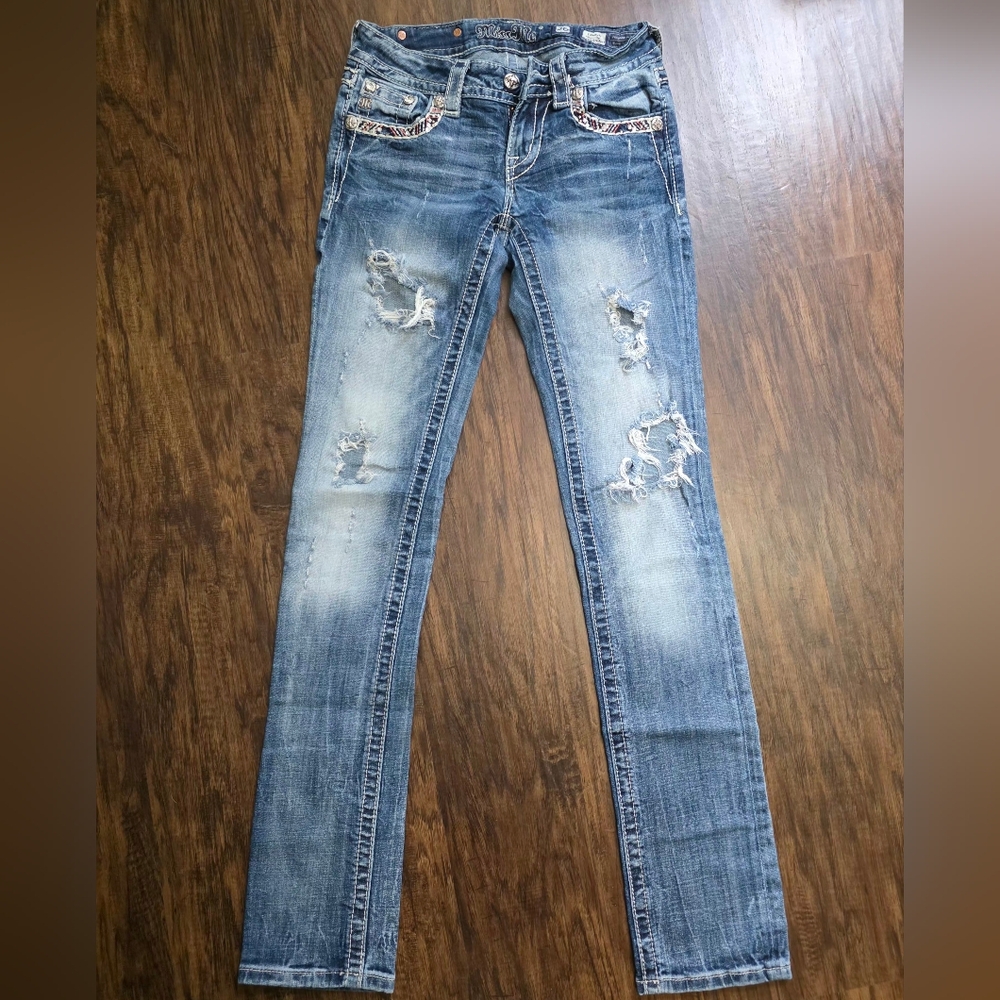 Miss Me Straight Distressed Jeans 26/33 - Picture 2 of 8